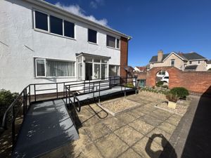 Photo 18- click for photo gallery